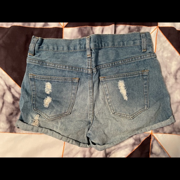 Jean distressed mini short - Picture 2 of 5
